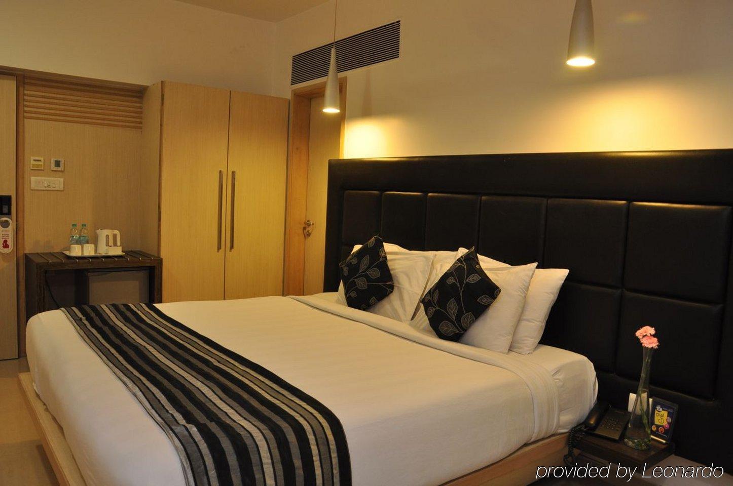 The Oriental Residency होटल Mumbai